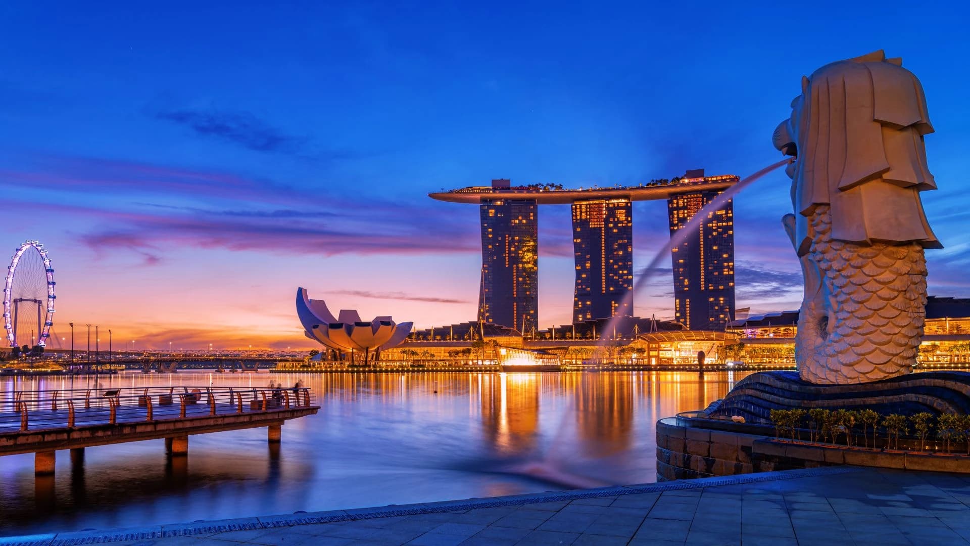 Merlion Park and Marina Bay Sands, Singapore
