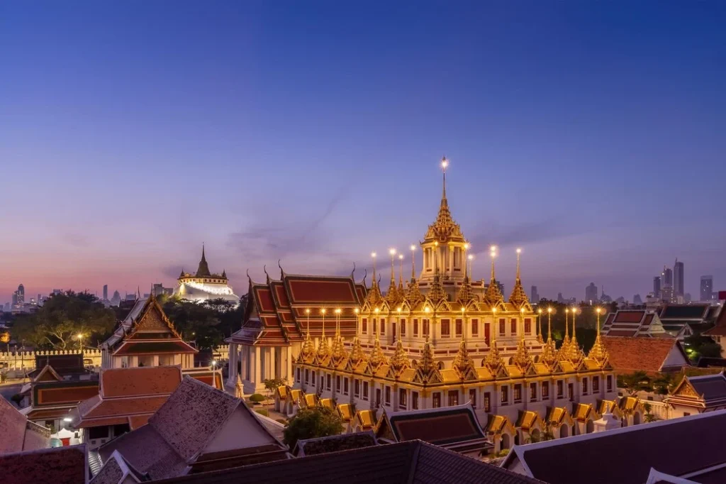 Wat ratchanatdaram bangkok